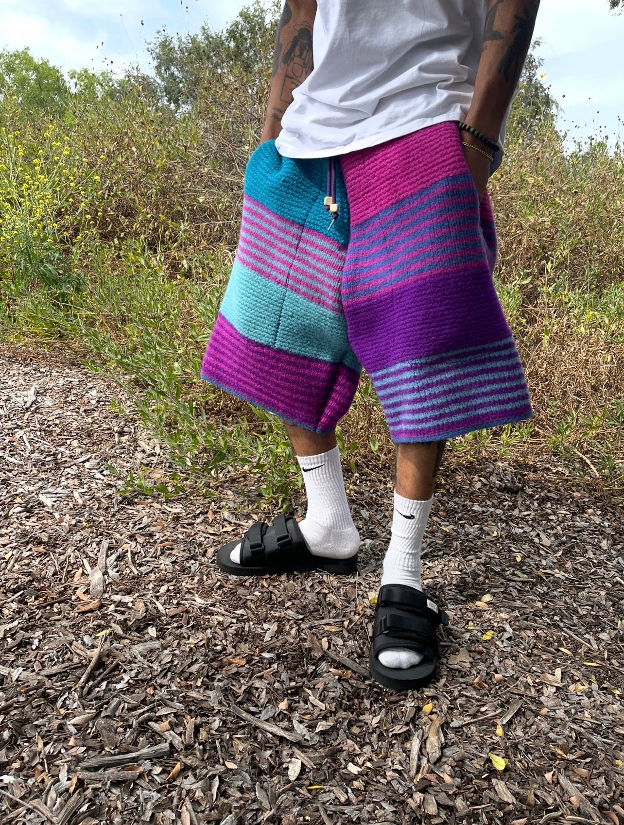 BLUESIN’S “LINES SOUNDING” CHUNKY KNIT CROCHET SHORTS