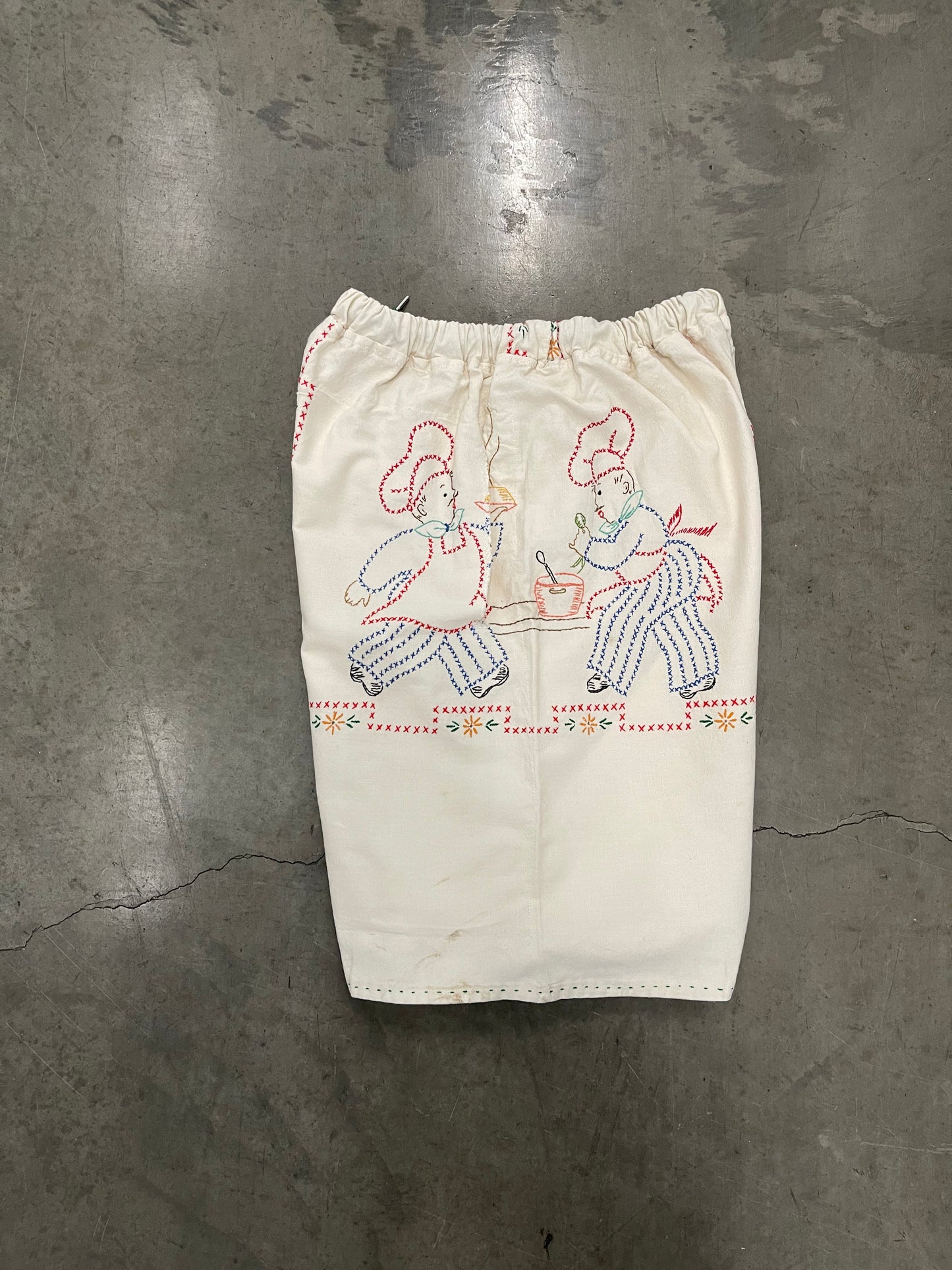 BLUESIN’S “CULINARIAN” VINTAGE NEEDLEPOINT SHORTS