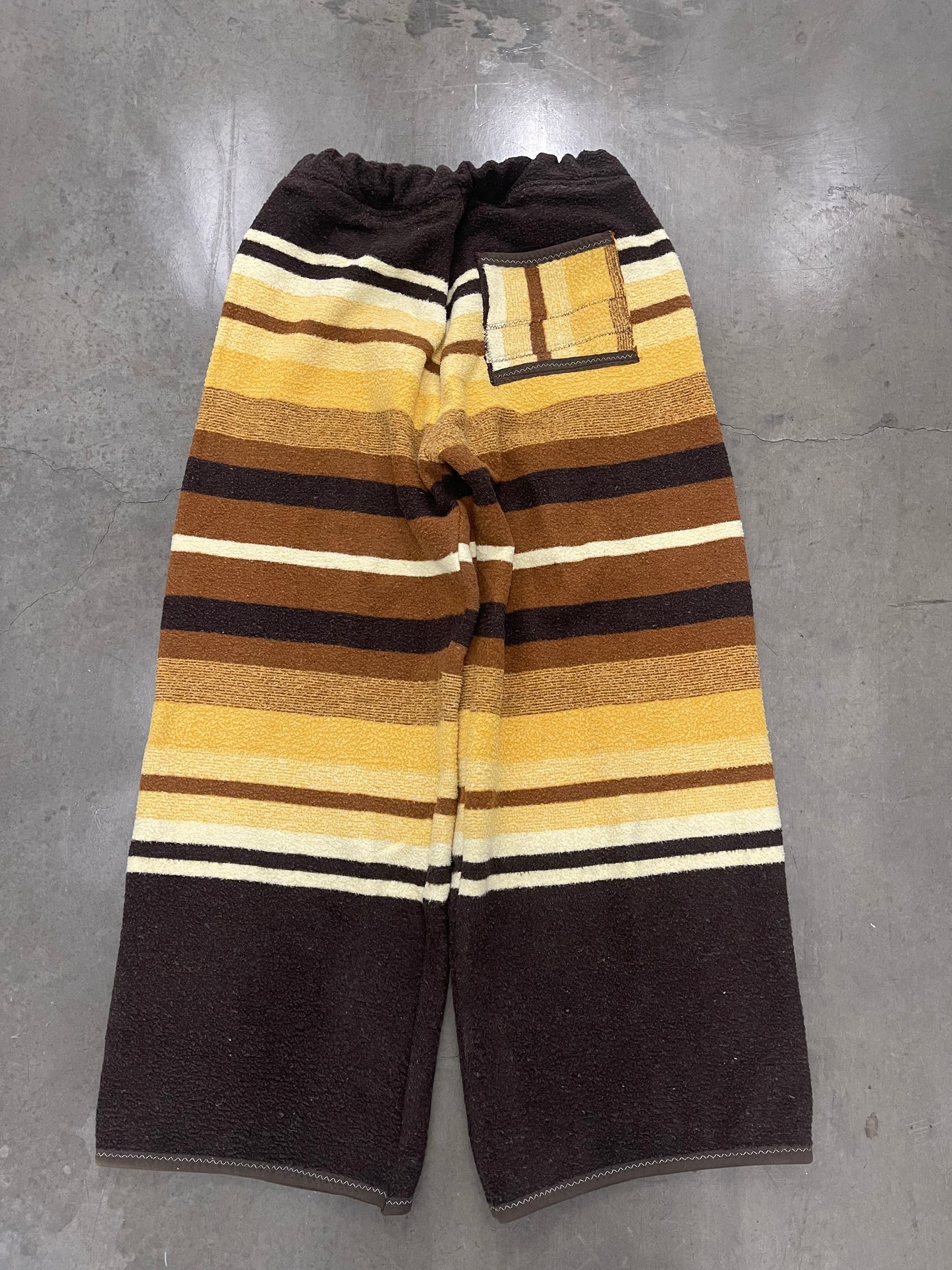 Bluesin’s “Crossstreak” Pile Fleece Wide Leg Pants