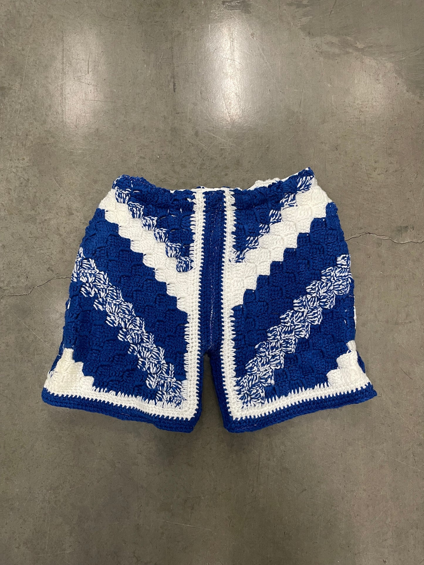 BLUESIN’S “SKYLINE BLUES” CROCHET SWEAT SHORTS