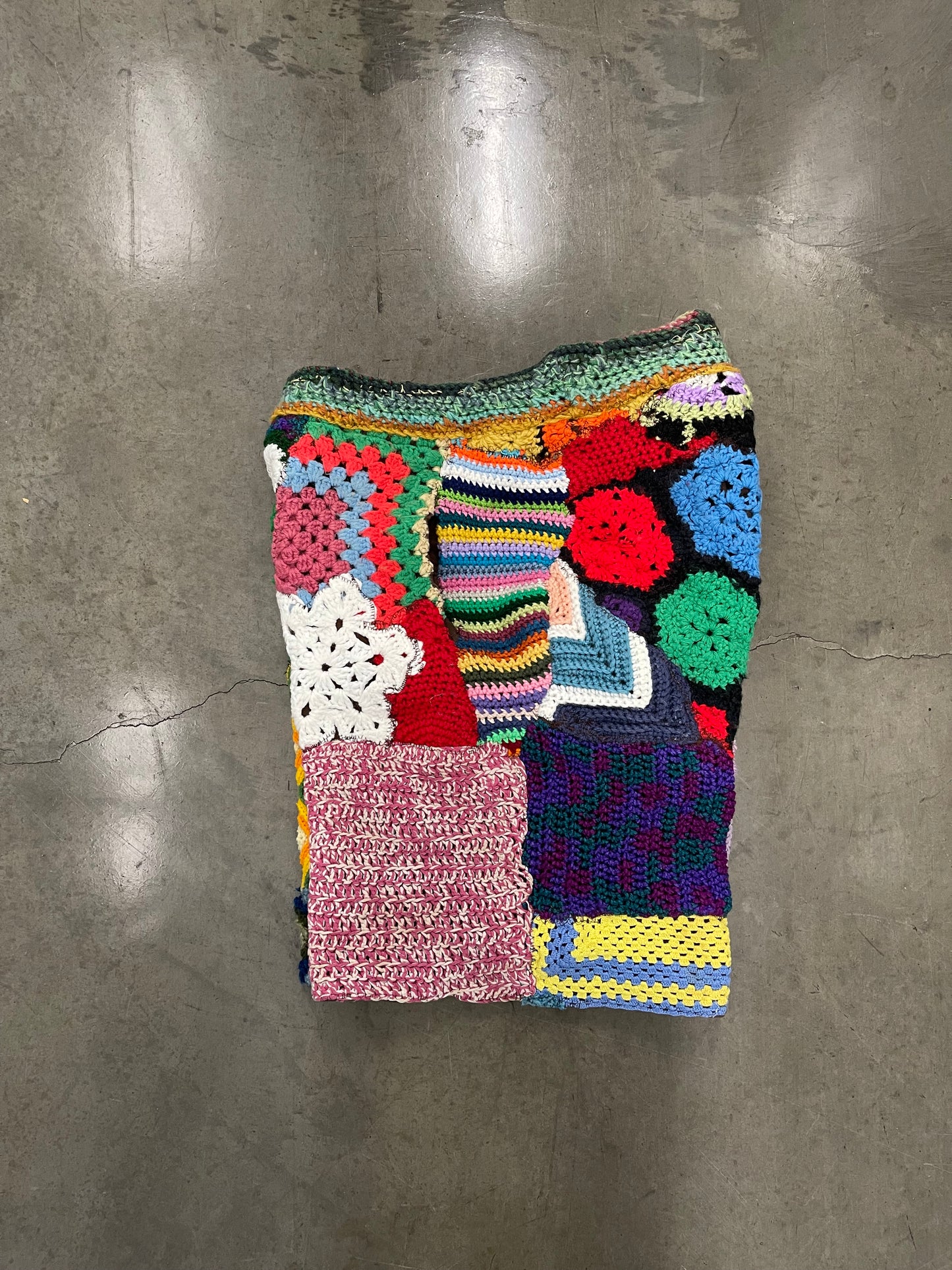 BLUESIN’S “REFLECTED CHANGES” CROCHET PATCHWORK SWEAT SHORTS