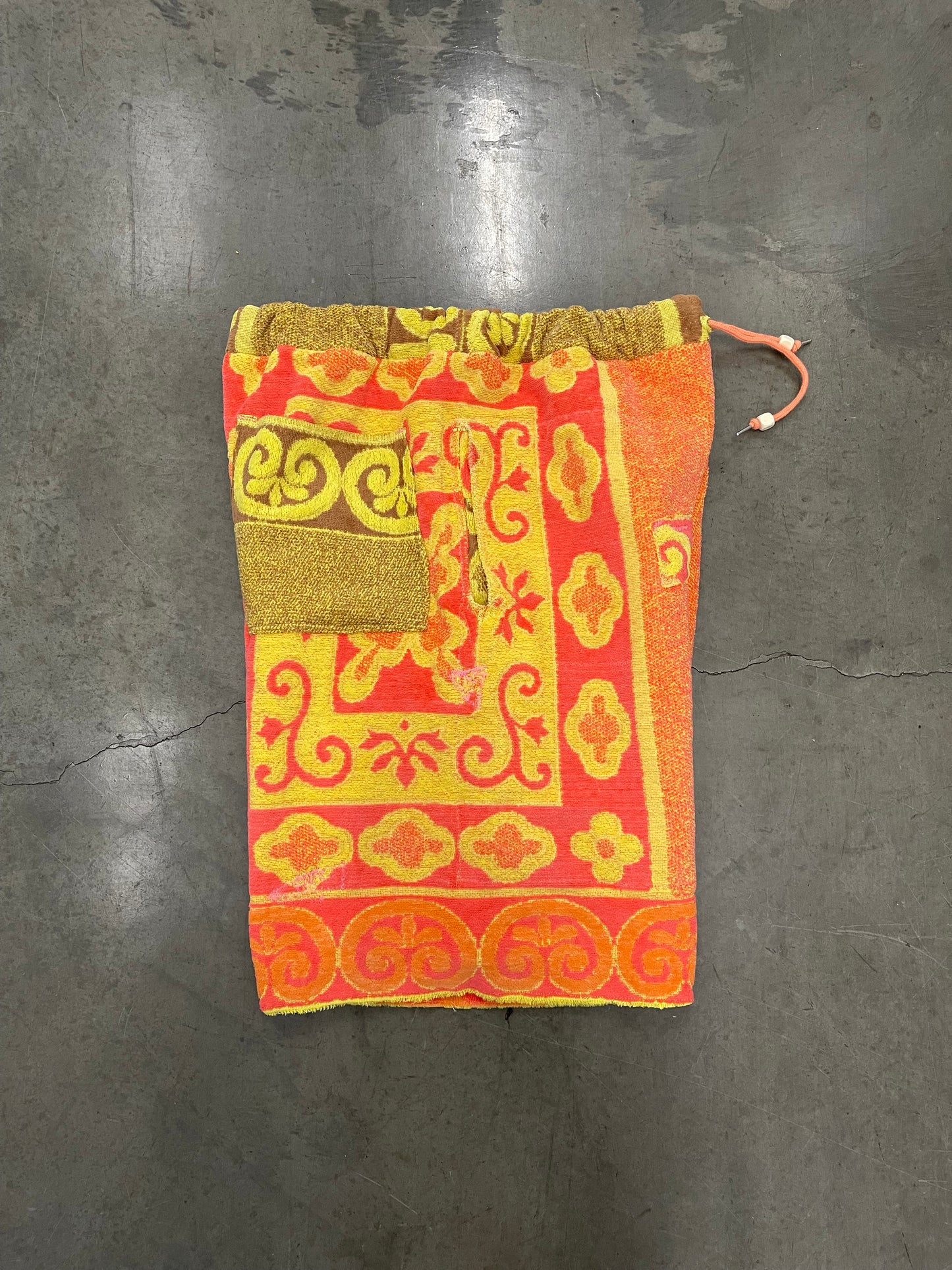 BLUESIN’S “COASTAL ESCAPE” JACQUARD MCM VINTAGE TOWEL SHORTS