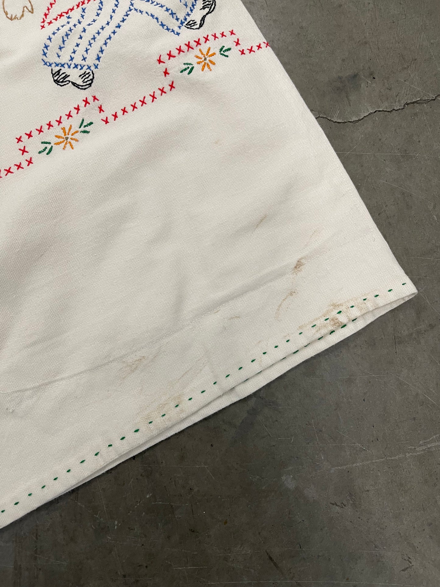 BLUESIN’S “CULINARIAN” VINTAGE NEEDLEPOINT SHORTS