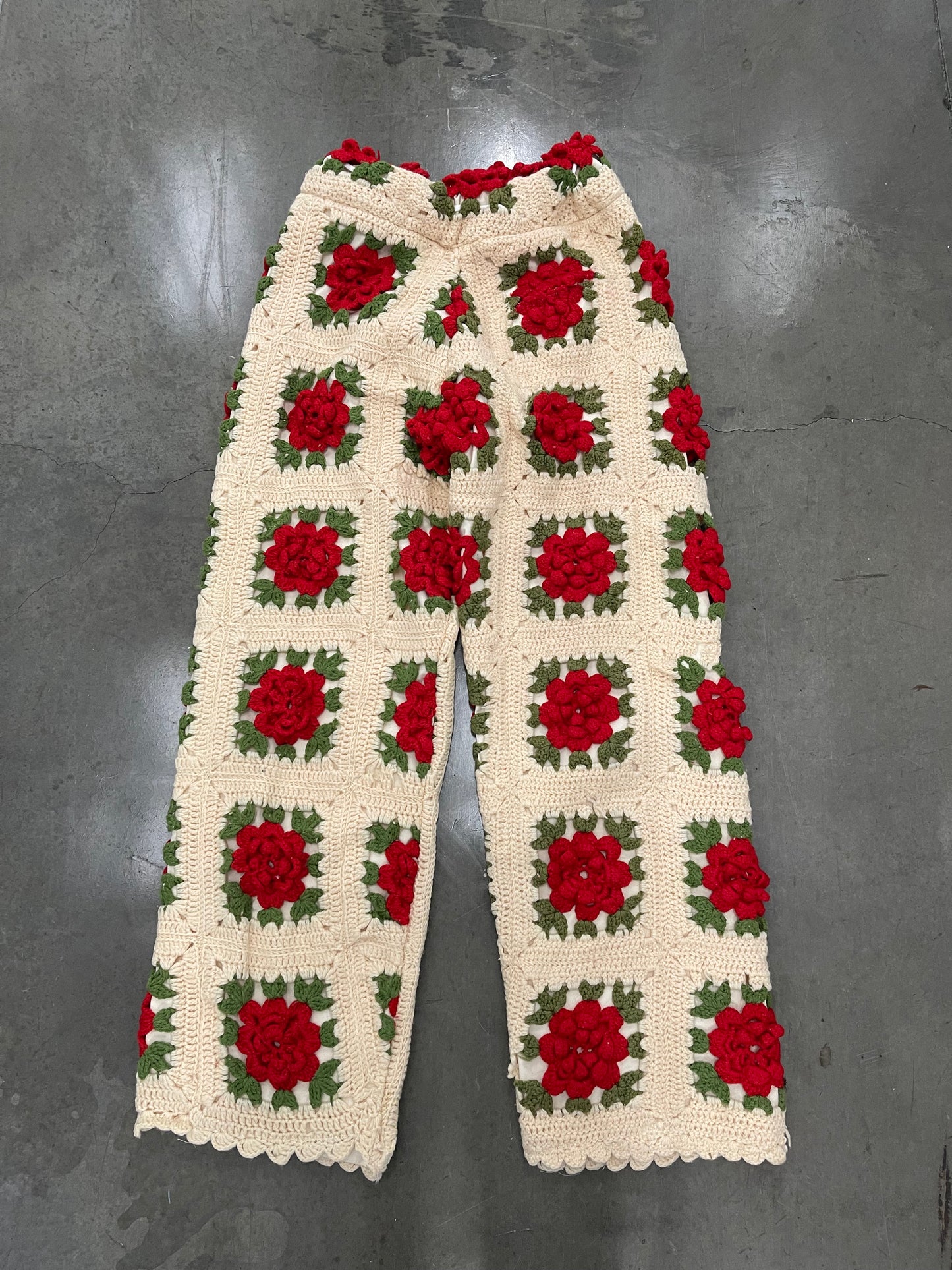 Bluesin’s “Petals Of Love” Rose Bloom Crochet Pants