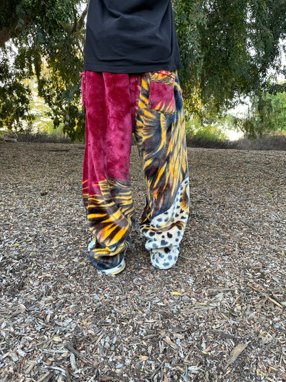 Bluesin’s “In The Wild” Lion Pile Fleece Cozy Pants