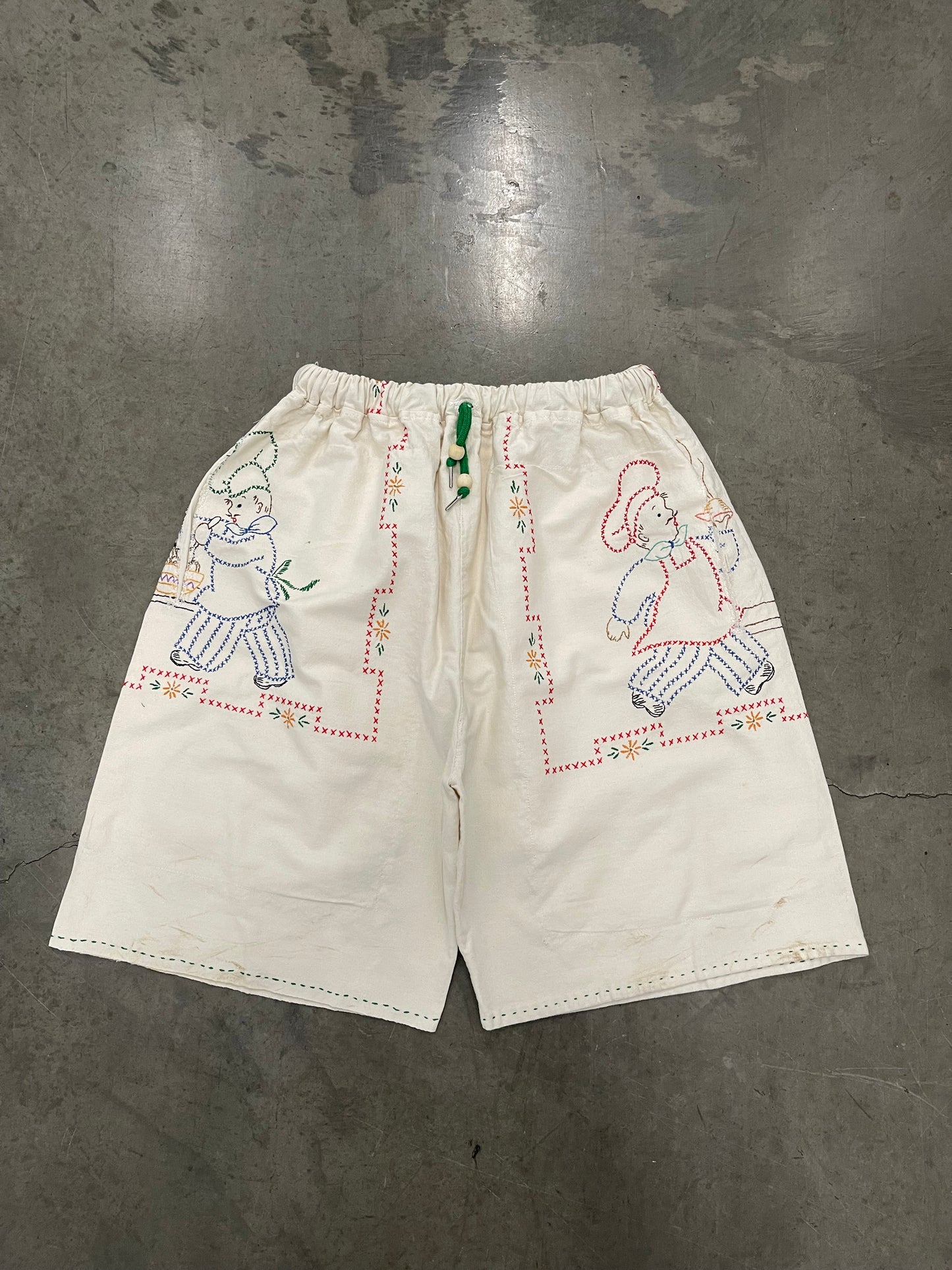 BLUESIN’S “CULINARIAN” VINTAGE NEEDLEPOINT SHORTS