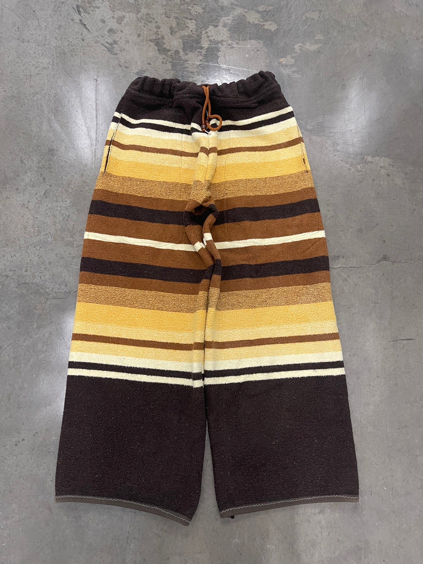 Bluesin’s “Crossstreak” Pile Fleece Wide Leg Pants