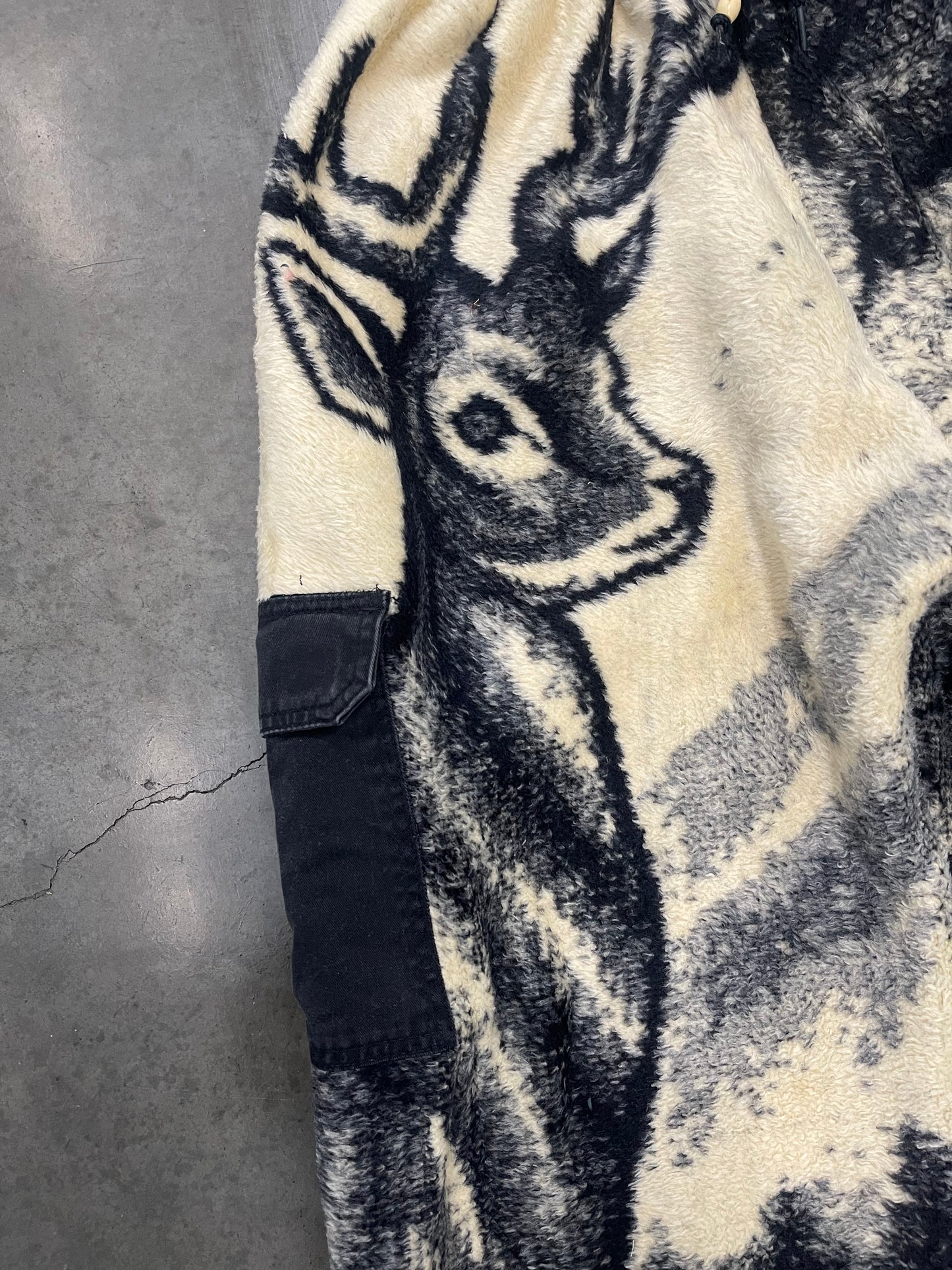 Bluesin’s “New World Deer” Cargo Pile Fleece Cozy Pants