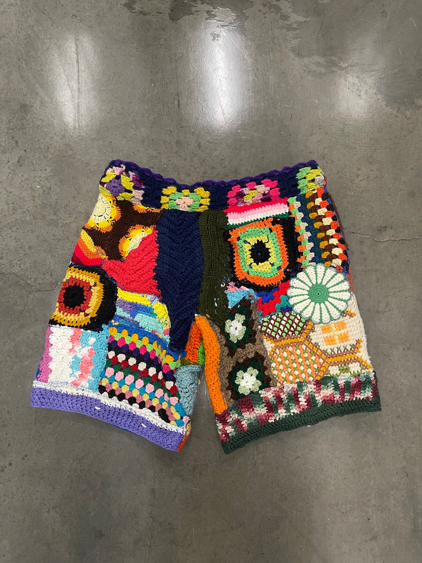 BLUESIN’S “POETIC SOUNDS” PATCHWORK CROCHET SWEAT SHORTS