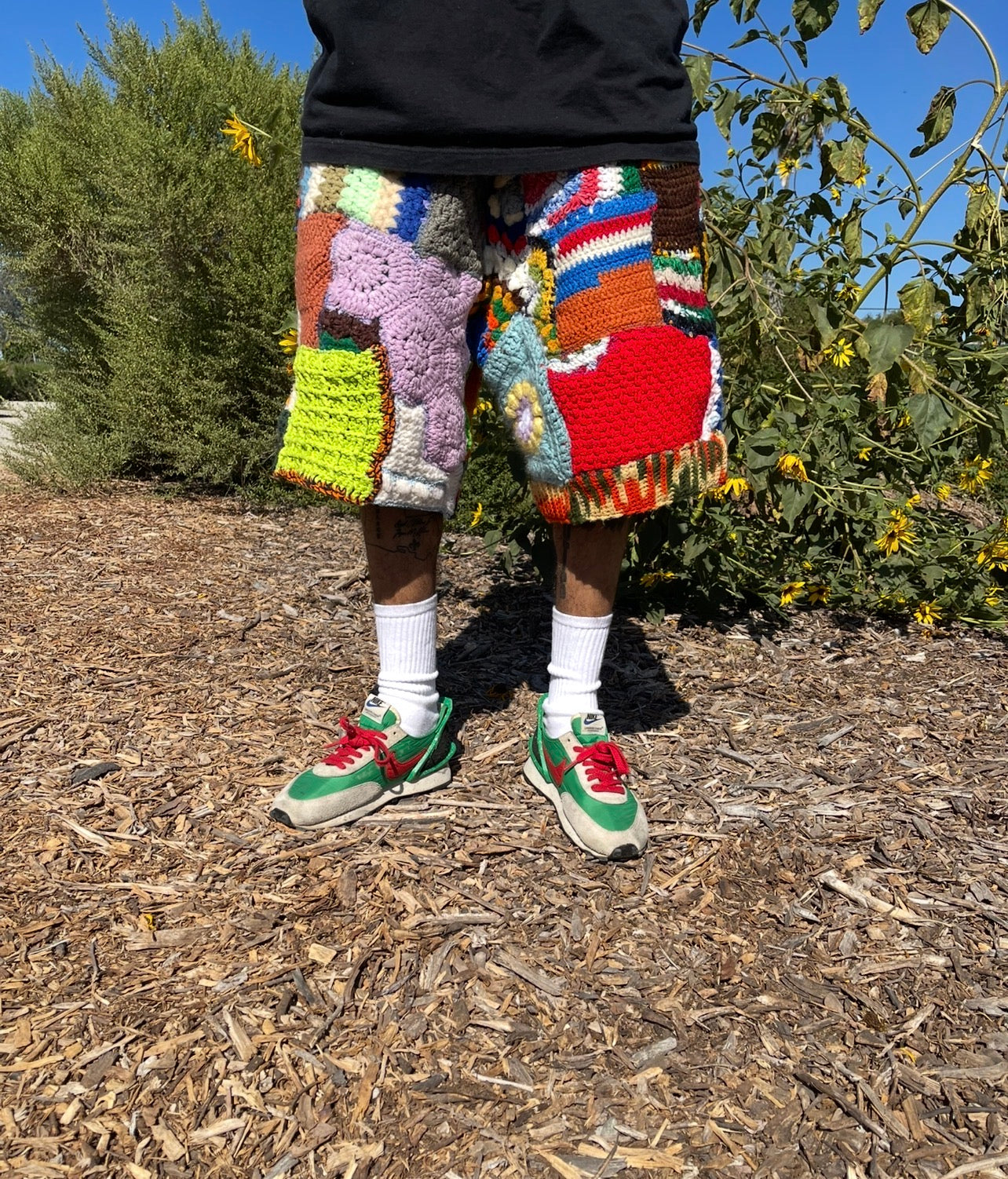 BLUESIN’S “POETIC SOUNDS” PATCHWORK CROCHET SWEAT SHORTS