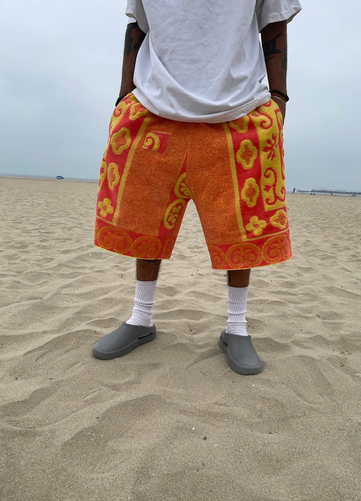 BLUESIN’S “COASTAL ESCAPE” JACQUARD MCM VINTAGE TOWEL SHORTS