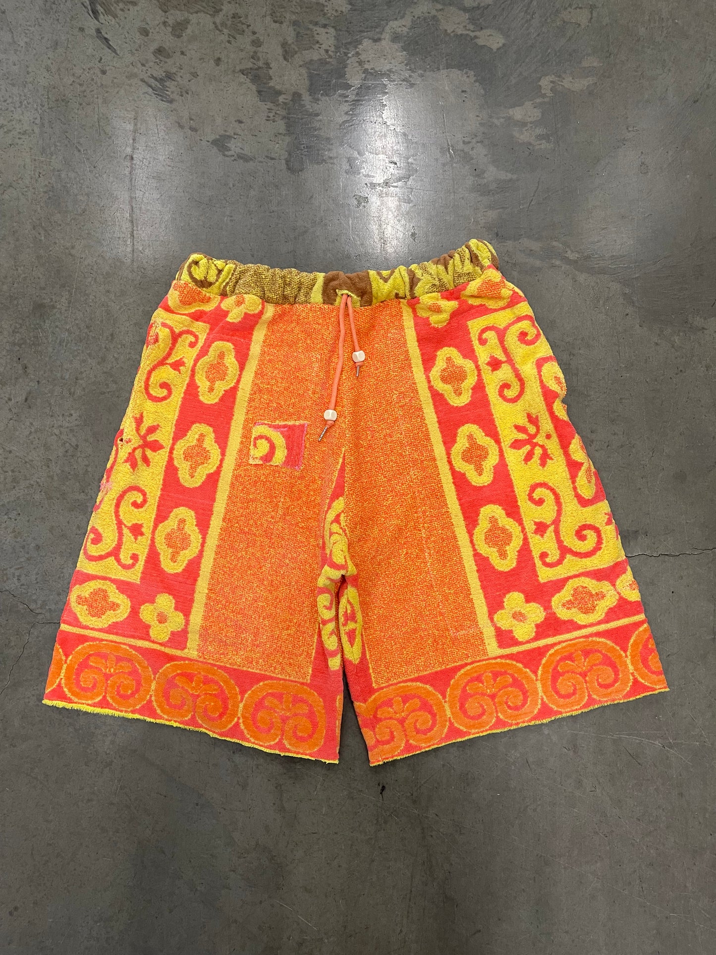 BLUESIN’S “COASTAL ESCAPE” JACQUARD MCM VINTAGE TOWEL SHORTS