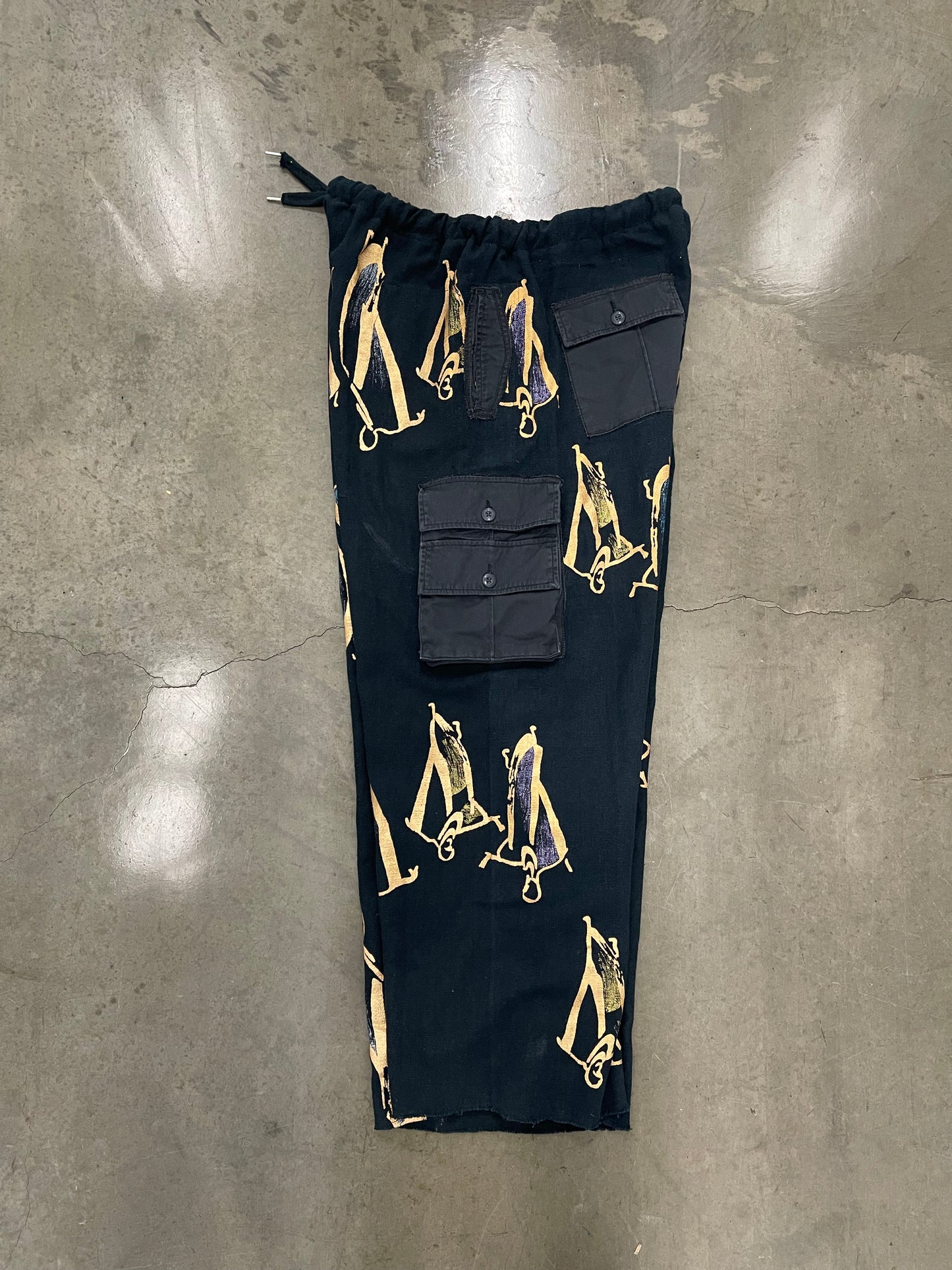 BLUESIN’S “HARMONIZING” CANVAS CARGO PANTS