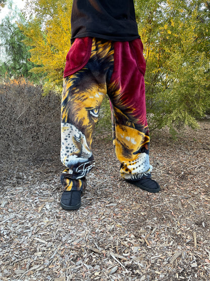 Bluesin’s “In The Wild” Lion Pile Fleece Cozy Pants